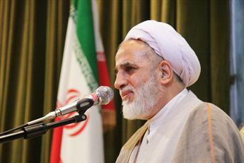 رساندن پیام  اهل‌بیت(ع) بالاترین افتخار طلاب است