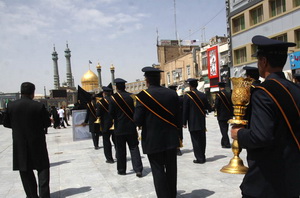 راه اندازی دسته عزاداری از سوی خدام آستانه حضرت معصومه(س)