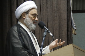 امام خمینی(ره) شاخص اصلی و اساسی انقلاب است