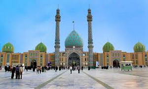 خادم حرم امام رضا(ع)؛ جمکران کانون ارتباط با امام عصر است
