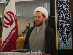 شعار هر سال، پلی به سوی دستیابی به عزت و سربلندی کشور است