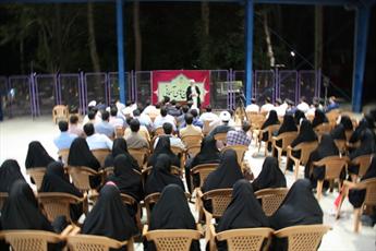 شرکت زوج های جوان طلبه در همایش "پیوند آسمانی"