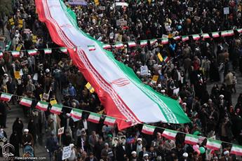 راهپیمایی ۲۲ بهمن  تجلی  وحدت ملی است