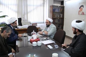 ائمه جماعات بر امور مساجد نظارت استصوابی داشته باشند