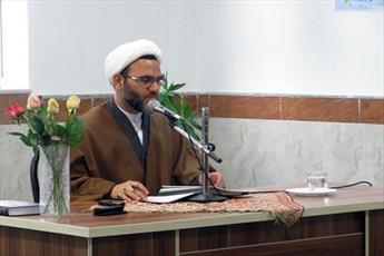 حضرت زهرا(س) جان خود را فدا کرد تا مسیر ولایت منحرف نشود