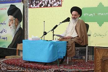 باید چتر مرجعیت  بر سر حوزویان گسترده باشد/ بافریاد کشیدن ها کار درست نمی شود