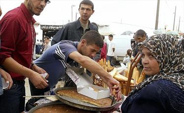 از برپایی "میز رحمت" در رستوران ها تا عدم تظاهر به روزه خواری در کشور الجزایر