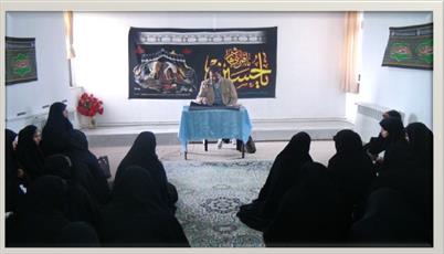 نشست  دشمن شناسی در مدرسه علمیه الزهرا ( س) جویبار برگزار شد