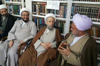 عیادت عضو خبرگان از آیت الله باریک بین