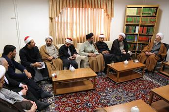 جمعی از علمای اروپایی کنفرانس وحدت اسلامی با آیت الله العظمی  سبحانی دیدار کردند