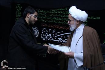 طلاب ممتاز مدرسه مهدی موعود(عج)قم  تجلیل شدند