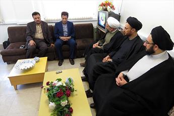 مدیر حوزه علمیه یزد از صدا و سیما استان بازدید کرد
