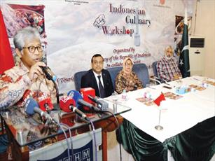 برگزاری نمایشگاه پوشاک اسلامی با مشارکت اندونزی و پاکستان