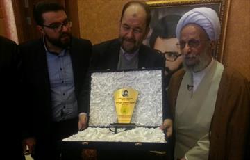 آیت الله مصباح یزدی، مرقد دبیرکل سابق حزب الله را زیارت کرد