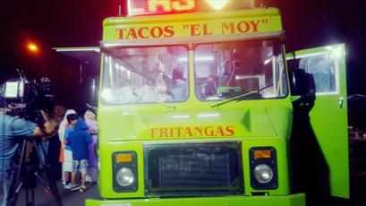 کامیون‌های غذای مکزیکی هنگام افطار به مساجد آمریکا می‌روند + تصاویر