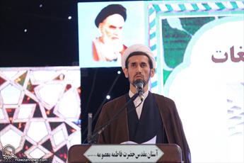 میزبانی حرم حضرت معصومه  از ۱۸ هزار زائر غیر ایرانی در ماه  رمضان