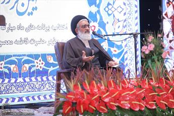 هر ساله برنامه‌های حرم مطهر مطلوب‌تر از سال گذشته ارائه می‌شود