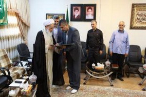 ورزشکار کرمانشاهی مدال قهرمانی خود را تقدیم مقام معظم رهبری کرد