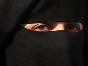 مدرسه‌ای در لندن زدن پوشیه را برای مادر مسلمان ممنوع کرد