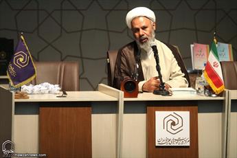 ۲۰۰ محدث در اطراف حرم حضرت معصومه(س)  مدفون هستند/ اساتید حوزه بر تربیت اخلاقی طلاب توجه کنند