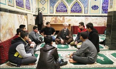 روحانیون روش تربیتی پیامبر(ص) را در  مساجد و مدارس اجرا کنند