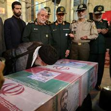 «بوسه بر تابوت»