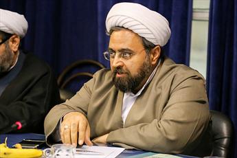 دبیر انجمن علمی زبان های خارجی حوزه، دبیرستاد عالی کانون های مساجد کشور شد