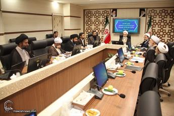 اولین نشست شورای گسترش فعالیت های قرآنی حوزوی برگزار شد