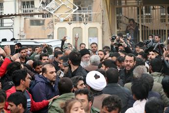 فیلم/ بازدید سرزده رهبر انقلاب از منطقه زلزله‌زده سرپل ذهاب و حضور در جمع مردم