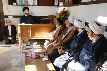 باید برای هجرت طلاب از قم به شهرستان ها برنامه ریزی کرد