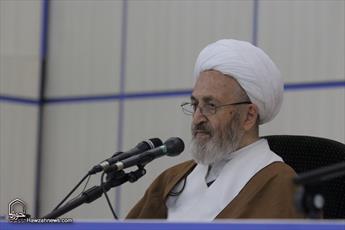 از ظرفیت های علوم انسانی قرآن استفاده  شود / فلسفه های غربی مباحث علمی را بر شک استوار می سازد