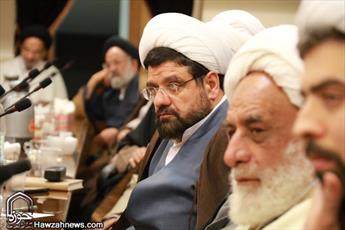 جلسه شورای مرکزی ائمه جماعات با استاندار اصفهان به روایت تصویر