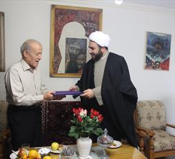 تکریم از هنرمندان متعهد، ارزشگذاری به هنر انقلابی است