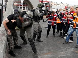 ​ نظامیان اسرائیلی در سال گذشته ۳۸۲ بار به خبرنگاران فلسطینی حمله کردند   