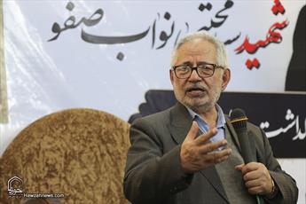 امام (ره) هویت ملی و شیعی را به ما برگرداند/ نواب و یارانش مردانه به سوی شهادت رفتند