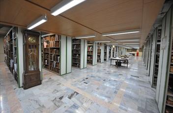 وجود بیش از ۹۰۰ اثر خطی و چاپ سنگی از ابن سینا در کتابخانه رضوی