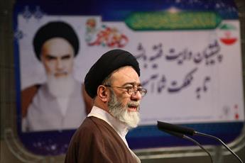 انقلاب اسلامی ایران چتری برای همه است/  اگر به موقع اقدام نکنیم از امر ولی عقب خواهیم ماند.