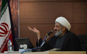 مردم در دوران انقلاب، حکومت اسلامی را در شعارهای خود فریاد زدند