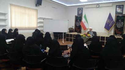 کارگاه داستان نویسی طلاب نوقلم حوزه  خواهران یزد آغاز شد