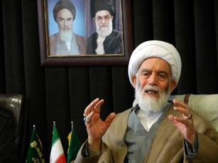 نقش روحانیت در شکل‌گیری انقلاب اسلامی محوری بود/در تبیین دستاوردهای انقلاب اسلامی کم‌کاری شده است