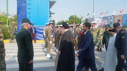 رژه نیروهای مسلح به مناسبت روز ارتش در اصفهان آغاز شد