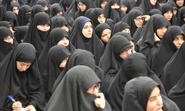 رئیس اتحادیه  بانوان مسلمان اروپا:  جایگاه زن مسلمان به دنیا معرفی شود