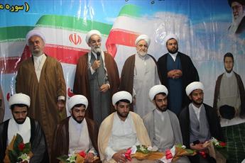 مدیر حوزه علمیه قزوین در جمع طلاب: روحانیون در هر موقعیت و  جایگاه اجتماعی مردم دار باشند