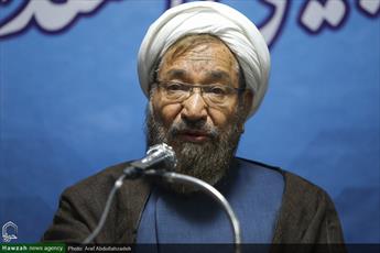 تربیت خطیب از رسالت های حوزه مقدسه قم است/  در منبر باید سلیس، روان و گزیده گویی کنیم