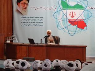 ۱۶۰ موسسه علمی وابسته به دولت آمریکا به دنبال راه مقابله با ایران هستند/  انقلاب اسلامی مرگ تدریجی دشمن را رقم زده است