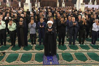 نماز ظهر عاشورا در بوشهر اقامه شد