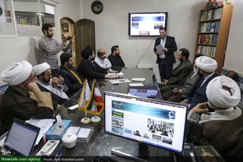 تصاویر/  بازدید اعضای دبیرخانه کنگره جهانی مقابله با جریان های افراطی تکفیری از خبرگزاری حوزه