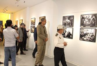 نمایشگاه سوگواره عکس عاشورایی «قاب شیدایی» افتتاح شد