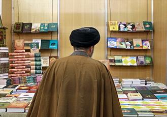 طلاب و روحانیون آذربایجان شرقی از نمایشگاه بین المللی کتاب تبریز بازدید کردند