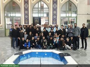 تصاویردریافتی/ بدرقه کاروان دانش آموزی پیاده روی اربعین به همت مبلغان محله صادقیه تهران